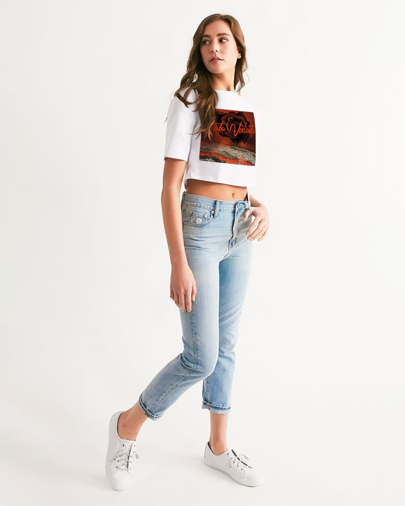 QuitoValantio!"Mandarin lava collection" Women's Cropped Tee