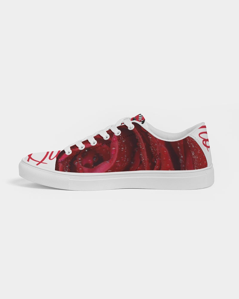 QuitoValantio!Rosedeluxx. Women's Faux-Leather Sneaker